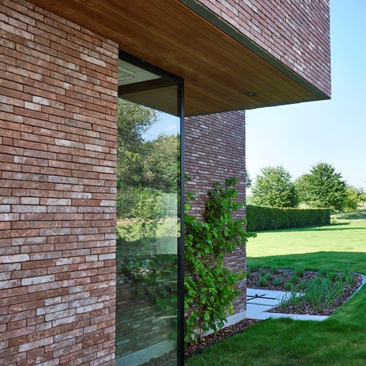 maison design moderne finition jardin