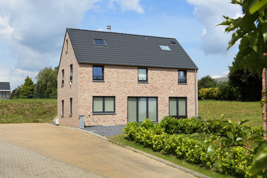 Maison classique avec cabinet de travail